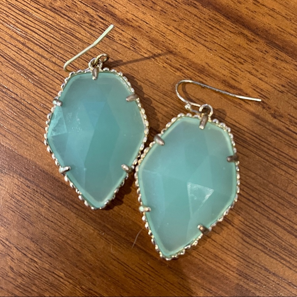 Kendra Scott Corley Drop Earrings in Light Green